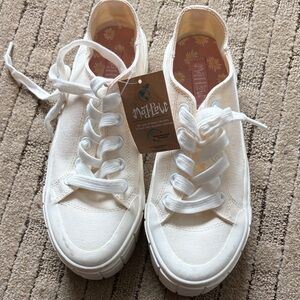 Mad Love White Canvas Lace-Up Sneakers